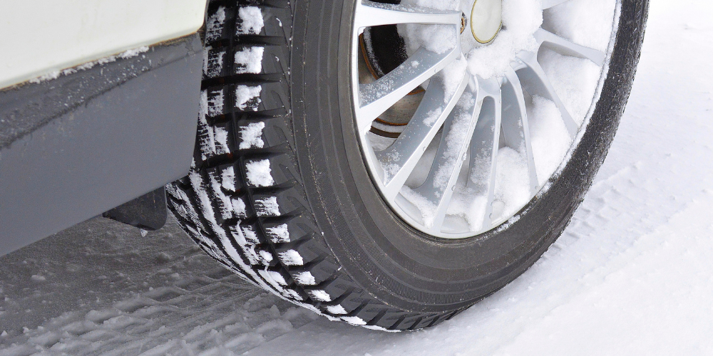 4 Common Misconceptions About Driving in the Snow | Accident Treatment Centers