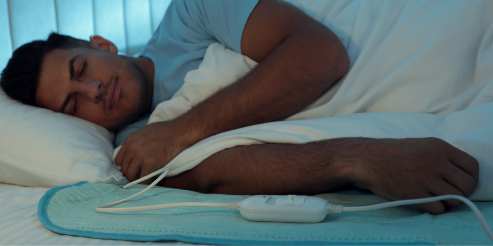 Sleeping Tips To Minimize Neck Pain-Use heating pad
